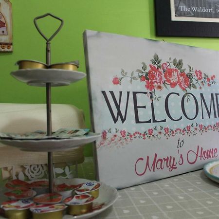 Mary'S Home Salerno Bagian luar foto