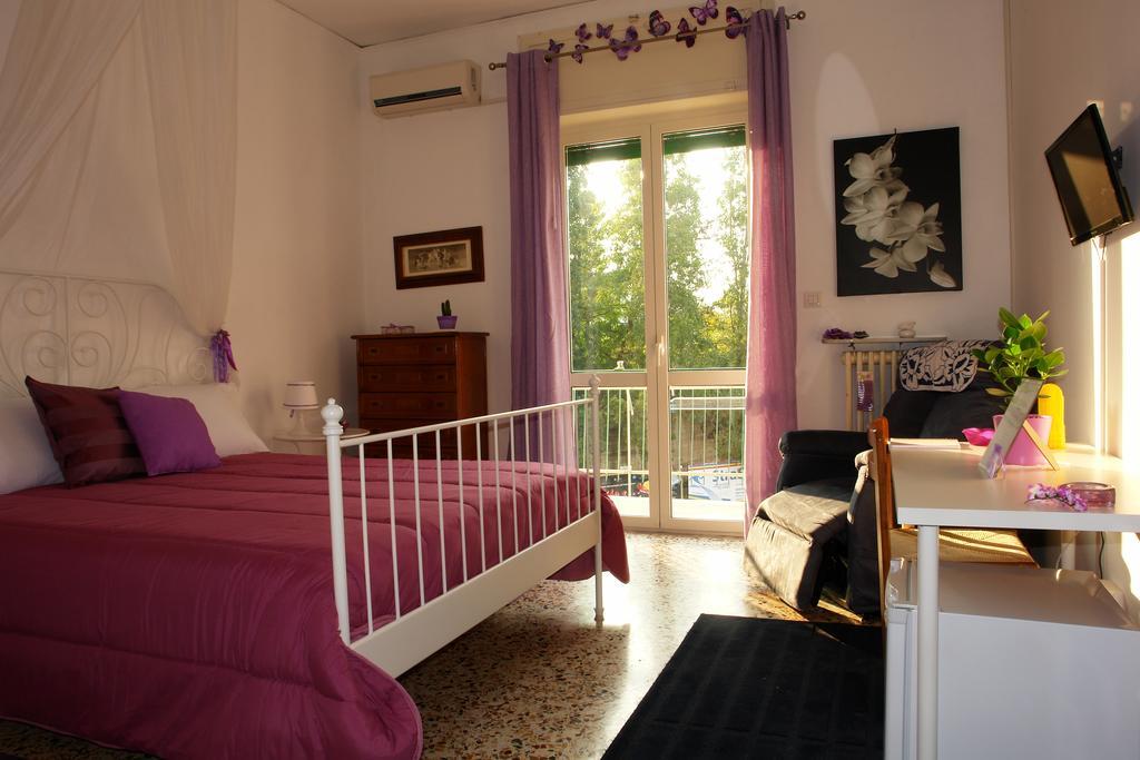 Mary'S Home Salerno Ruang foto