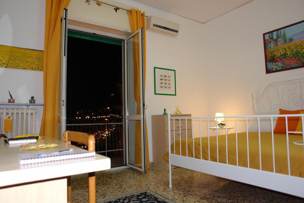Mary'S Home Salerno Ruang foto
